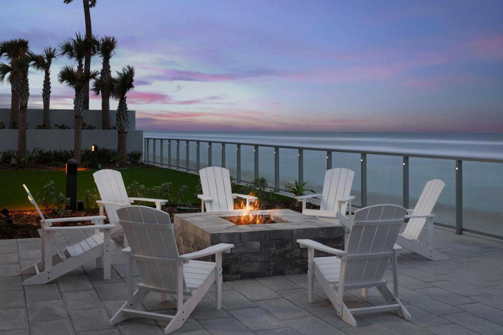 Renaissance Daytona Beach Oceanfront Hotel Esterno foto